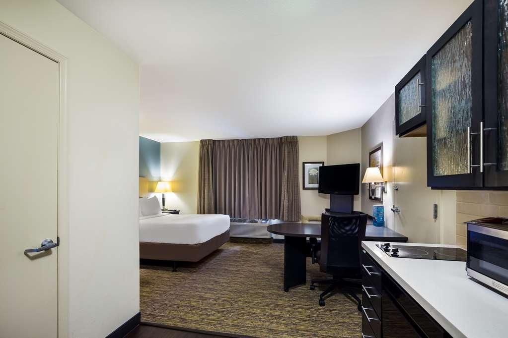 Sonesta Simply Suites Earth Ci Saint Louis Room photo