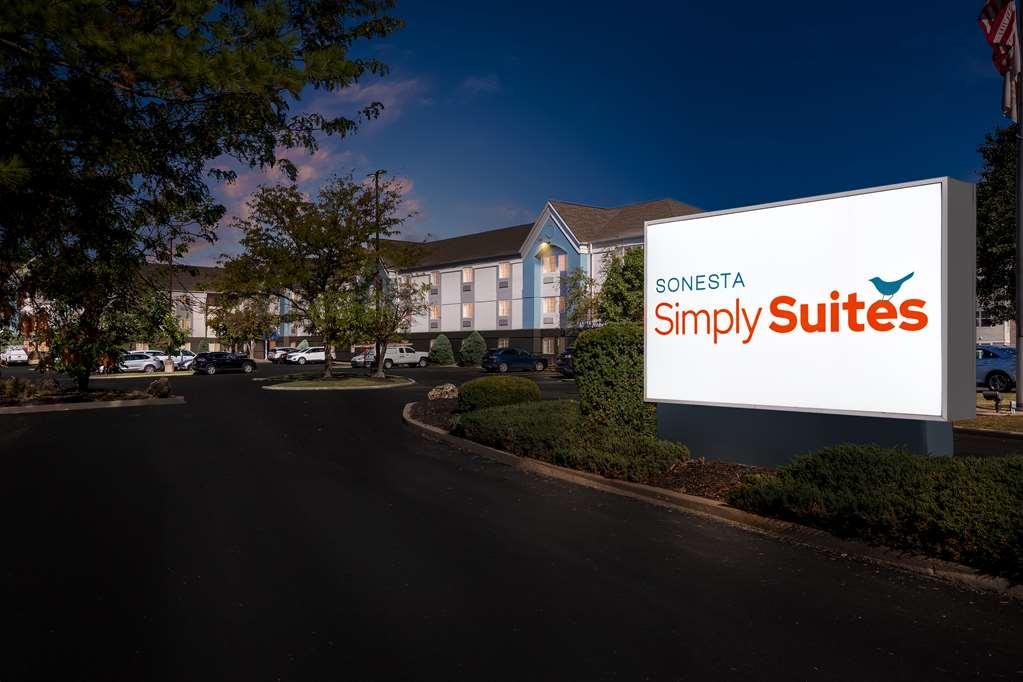 Sonesta Simply Suites Earth Ci Saint Louis Exterior photo